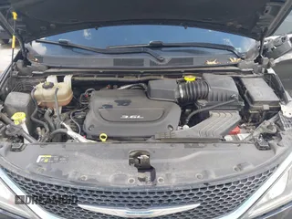 2018 Chrysler Pacifica Touring L with VIN 2C4RC1BG9JR120790, listed as a IAAI auction lot 41998460 with 124,146 mi miles and . Bid and sale history available at DreamBid. Image 10.