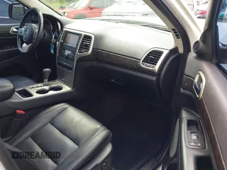 2011 Jeep Grand Cherokee Laredo with VIN 1J4RR4GG7BC701007, listed as a IAAI auction lot 42704995 with 145,956 mi miles and . Bid and sale history available at DreamBid. Image 5.