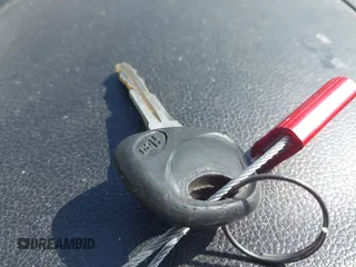 2013 Hyundai Elantra GLS с VIN KMHDH4AEXDU968581, выставлен на аукционе IAAI как лот 41979078 с пробегом 88 063 миль миль и . История ставок и продаж доступна на DreamBid. Изображение 11.