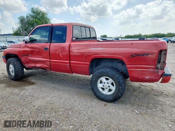 1996 Dodge 1500 z VIN 3B7HF13Z2TG185637, wystawiony jako Copart lot #61014135 z przebiegiem 191 810 mil mil oraz Szkoda całkowita • Salvage title. Historia ofert i sprzedaży dostępna na DreamBid. Obrazek 2.