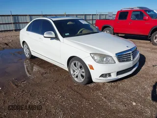 2008 Mercedes-Benz C 300 Sport z VIN WDDGF54X78R036928, wystawiony jako IAAI lot #42368096 z przebiegiem 180 212 mil mil oraz . Historia ofert i sprzedaży dostępna na DreamBid. Obrazek 1.
