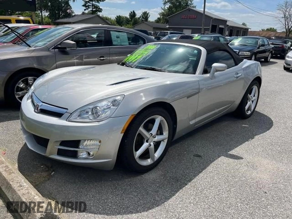 2008 Saturn Sky z VIN 1G8MB35B68Y100988, wystawiony jako Copart lot #82309344 z przebiegiem 22 173 mil mil oraz Czysty tytuł • Clean title. Historia ofert i sprzedaży dostępna na DreamBid. Obrazek 2.