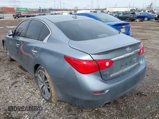 2015 Infiniti Q50 with VIN JN1BV7AR4FM406268, listed as a IAAI auction lot 41837888 with 211,965 mi miles. Bid and sale history available at carsss.com. Image 3.