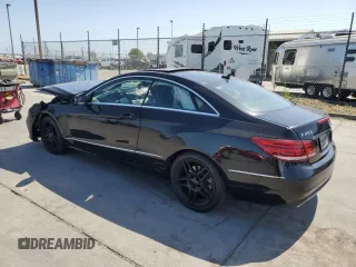 2014 Mercedes-Benz E 350 z VIN WDDKJ5KB2EF268494, wystawiony jako Copart lot #60667295 z przebiegiem 84 675 mil mil oraz Szkoda całkowita • Salvage title. Historia ofert i sprzedaży dostępna na DreamBid. Obrazek 2.