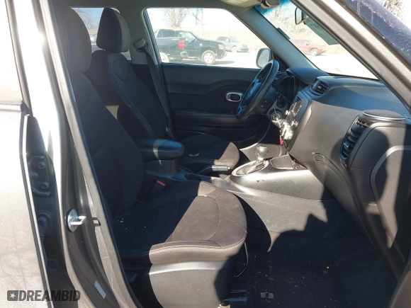 2017 Kia Soul with VIN KNDJN2A24H7487434, listed as a IAAI auction lot 41414887 with 102,972 mi miles. Bid and sale history available at carsss.com. Image 5.