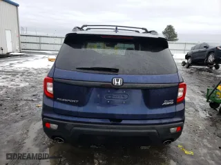 2020 Honda Passport Elite with VIN 5FNYF8H09LB019818, listed as a Copart auction lot 39775334 with 20,092 mi miles. Bid and sale history available at carsss.com. Image 6.