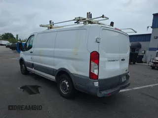 2017 Ford Transit z VIN 1FTYE1YM7HKA68149, wystawiony jako IAAI lot #42787309 z przebiegiem 192 344 mil mil oraz . Historia ofert i sprzedaży dostępna na DreamBid. Obrazek 16.