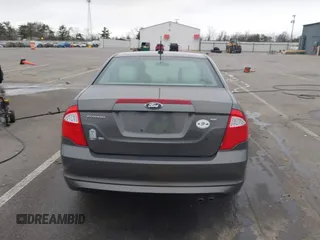 2011 Ford Fusion SE with VIN 3FAHP0HA7BR331095, listed as a IAAI auction lot 41911404 with 182,425 mi miles. Bid and sale history available at carsss.com. Image 17.