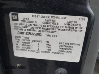 2005 GMC Envoy SLT with VIN 1GKDT13S352258833, listed as a IAAI auction lot 41525149 with 213,829 mi miles. Bid and sale history available at carsss.com. Image 9.