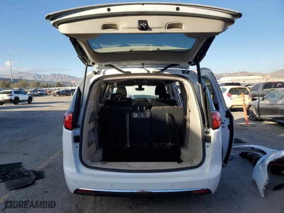 2020 Chrysler Pacifica Touring with VIN 2C4RC1FG7LR110210, listed as a Copart auction lot 43465505 with 72,704 mi miles and Salvage Title. Bid and sale history available at carsss.com. Image 6.