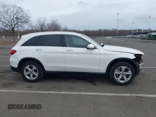 2018 Mercedes-Benz GLC with VIN WDC0G4KB6JV095440, listed as a IAAI auction lot 41675208 with 83,646 mi miles. Bid and sale history available at carsss.com. Image 12.