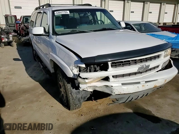 2002 Chevrolet Suburban Z71 with VIN 3GNFK16Z92G267367, listed as a Copart auction lot 43647755 with 0 mi miles and Salvage Title. Bid and sale history available at carsss.com. Image 12.