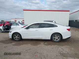 2016 Chevrolet Malibu LS z VIN 1G1ZB5ST6GF303726, wystawiony jako IAAI lot #41914748 z przebiegiem 159 416 mil mil oraz . Historia ofert i sprzedaży dostępna na DreamBid. Obrazek 12.