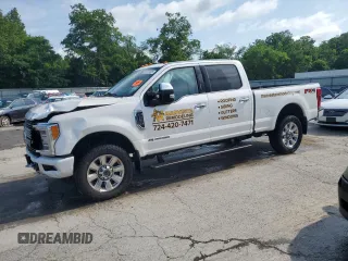 2019 Ford F-250 XL с VIN 1FT7W2BT7KEC71742, выставлен на аукционе Copart как лот 61811665 с пробегом 235 386 миль миль и Списание • Salvage title. История ставок и продаж доступна на DreamBid. Изображение 1.