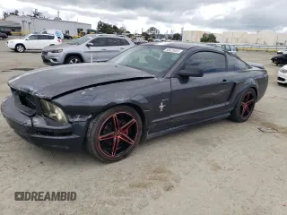 2008 Ford Mustang Deluxe with VIN 1ZVHT80N785203242, listed as a Copart auction lot 50625455 with 168,347 mi miles and Salvage Title. Bid and sale history available at carsss.com. Image 1.