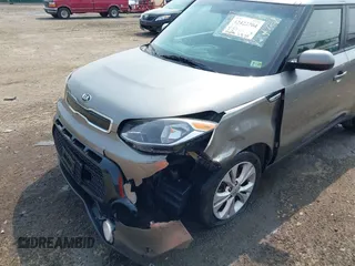 2016 Kia Soul + z VIN KNDJP3A57G7312166, wystawiony jako IAAI lot #42423704 z przebiegiem 106 619 mil mil oraz . Historia ofert i sprzedaży dostępna na DreamBid. Obrazek 6.