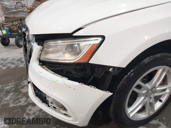 2015 Audi Q5 Premium Plus with VIN WA1DGAFP1FA106932, listed as a IAAI auction lot 41563975 with 108,646 mi miles. Bid and sale history available at carsss.com. Image 17.