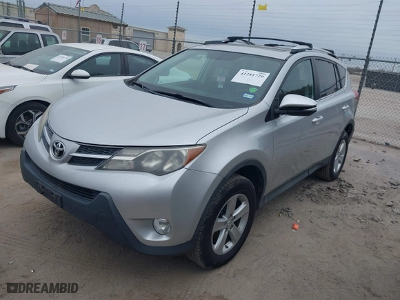 2014 Toyota RAV4 XLE with VIN 2T3WFREV8EW121783, listed as a IAAI auction lot 41281729 with 150,079 mi miles. Bid and sale history available at carsss.com. Image 2.