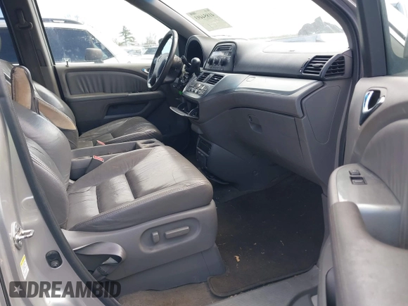2008 Honda Odyssey EX-L with VIN 5FNRL38718B076647, listed as a IAAI auction lot 41854493 with 168,455 mi miles. Bid and sale history available at carsss.com. Image 5.