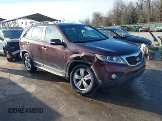 2012 Kia Sorento EX with VIN 5XYKUDA25CG239594, listed as a IAAI auction lot 41754946 with 135,005 mi miles. Bid and sale history available at carsss.com. Image 1.