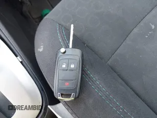 2016 Chevrolet Trax LS z VIN 3GNCJNSBOGL130872, wystawiony jako IAAI lot #42030004 z przebiegiem 121 078 mil mil oraz . Historia ofert i sprzedaży dostępna na DreamBid. Obrazek 11.