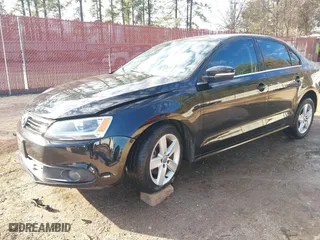 2012 Volkswagen Jetta Sedan TDI w/Premium with VIN 3VWLL7AJ2CM426050, listed as a IAAI auction lot 41332817 with 111,996 mi miles. Bid and sale history available at carsss.com. Image 17.
