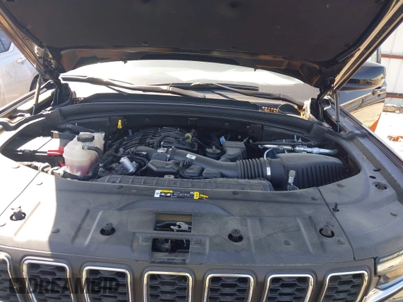2023 Jeep Grand Cherokee Laredo with VIN 1C4RJHAG7P8910819, listed as a IAAI auction lot 42025847 with 30,368 mi miles and . Bid and sale history available at DreamBid. Image 10.