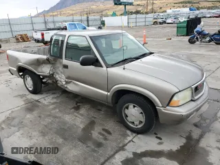 2003 GMC Sonoma with VIN 1GTCS19H638190818, listed as a Copart auction lot 76438274 with 98,901 mi miles and Salvage Title. Bid and sale history available at DreamBid. Image 4.