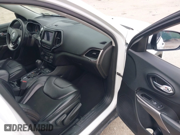 2019 Jeep Cherokee Altitude с VIN 1C4PJMLBXKD352384, выставлен на аукционе IAAI как лот 42059752 с пробегом 79 640 миль миль и . История ставок и продаж доступна на DreamBid. Изображение 5.