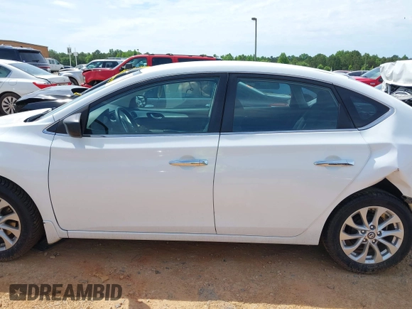 2017 Nissan Sentra SV z VIN 3N1AB7AP9HY376705, wystawiony jako IAAI lot #42298516 z przebiegiem 136 602 mil mil oraz . Historia ofert i sprzedaży dostępna na DreamBid. Obrazek 14.