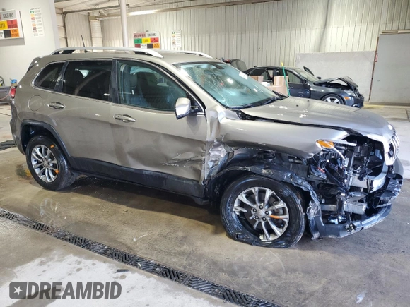 2019 Jeep Cherokee Latitude Plus with VIN 1C4PJMLX3KD343747, listed as a Copart auction lot 48354495 with 93,859 mi miles and Salvage Title. Bid and sale history available at DreamBid. Image 4.