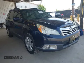 2012 Subaru Outback 2.5i z VIN 4S4BRBAC0C3210857, wystawiony jako IAAI lot #42486193 z przebiegiem 215 897 mil mil oraz . Historia ofert i sprzedaży dostępna na DreamBid. Obrazek 1.