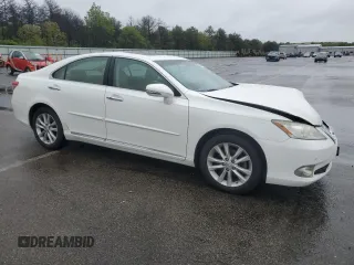 2010 Lexus ES 330 z VIN JTHBK1EG2A2371471, wystawiony jako Copart lot #57050725 z przebiegiem 133 576 mil mil oraz Szkoda całkowita • Salvage title. Historia ofert i sprzedaży dostępna na DreamBid. Obrazek 4.