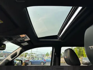 2022 Toyota Tacoma SR с VIN 3TYCZ5AN5NT0642XX, выставлен на аукционе Copart как лот 61901225 с пробегом 44 883 миль миль и Чистый • Clean title. История ставок и продаж доступна на DreamBid. Изображение 9.