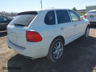 2006 Porsche Cayenne Turbo with VIN WP1AC29P06LA91297, listed as a IAAI auction lot 42067712 with 161,348 mi miles. Bid and sale history available at carsss.com. Image 4.