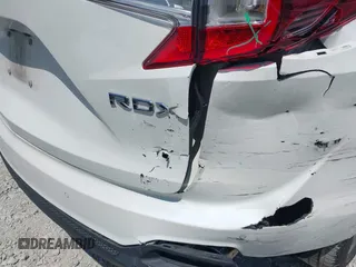 2019 Acura RDX Technology with VIN 5J8TC1H53KL007506, listed as a IAAI auction lot 42158315 with 123,323 mi miles and . Bid and sale history available at DreamBid. Image 17.