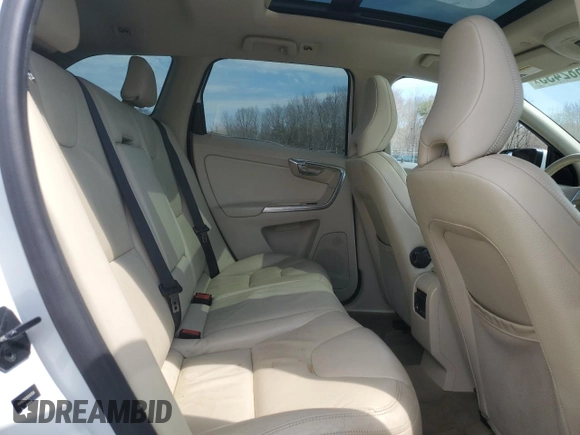 2013 Volvo XC60 3.2L z VIN YV4940DZ1D2451594, wystawiony jako Copart lot #53682435 z przebiegiem 219 668 mil mil oraz Szkoda całkowita • Salvage title. Historia ofert i sprzedaży dostępna na DreamBid. Obrazek 11.