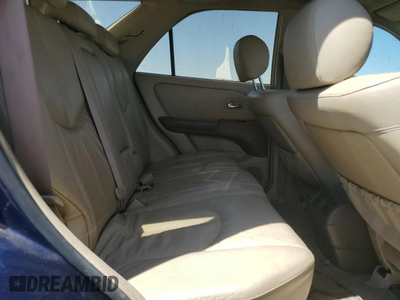 2001 Lexus RX 300 with VIN JTJHF10U910182662, listed as a Copart auction lot 68949534 with 214,931 mi miles and Clean Title. Bid and sale history available at carsss.com. Image 11.