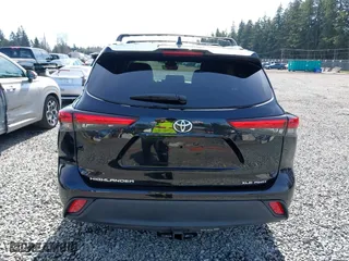 2023 Toyota Highlander L with VIN 5TDKDRBH4PS028847, listed as a IAAI auction lot 41803322 with 31,853 mi miles. Bid and sale history available at carsss.com. Image 16.