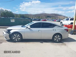 2020 Nissan Altima SV z VIN 1N4BL4DW1LC195914, wystawiony jako IAAI lot #41888061 z przebiegiem 81 376 mil mil oraz . Historia ofert i sprzedaży dostępna na DreamBid. Obrazek 14.