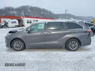 2022 Toyota Sienna XLE with VIN 5TDYRKEC4NS120170, listed as a IAAI auction lot 41630234 with 42,956 mi miles and . Bid and sale history available at DreamBid. Image 14.