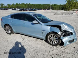 2012 Jaguar XF z VIN SAJWA0FB2CLS35083, wystawiony jako Copart lot #53203365 z przebiegiem 61 329 mil mil oraz Czysty tytuł • Clean title. Historia ofert i sprzedaży dostępna na DreamBid. Obrazek 4.