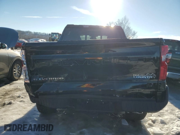 2023 Chevrolet Silverado 1500 with VIN 2GCUDJED6P1136932, listed as a Copart auction lot 87827415 with 9,500 mi miles and Salvage Title. Bid and sale history available at DreamBid. Image 6.