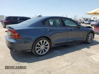 2021 Volvo S60 Momentum with VIN 7JR102TZ5MG113144, listed as a Copart auction lot 53875954 with 34,107 mi miles and Salvage Title. Bid and sale history available at carsss.com. Image 3.
