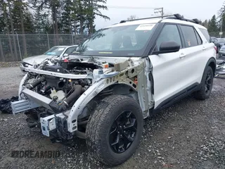 2022 Ford Explorer Timberline z VIN 1FMSK8JH8NGC38906, wystawiony jako IAAI lot #41620210 z przebiegiem 47 945 mil mil oraz . Historia ofert i sprzedaży dostępna na DreamBid. Obrazek 18.
