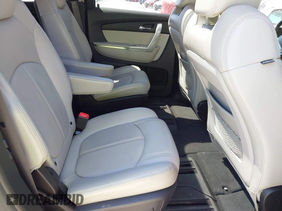 2007 GMC Acadia SLT with VIN 1GKEV33747J141745, listed as a IAAI auction lot 42035105 with 244,134 mi miles. Bid and sale history available at carsss.com. Image 8.