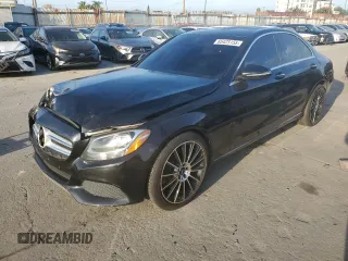 2018 Mercedes-Benz C 300 с VIN 55SWF4JB9JU260222, выставлен на аукционе Copart как лот 65423155 с пробегом 106 869 миль миль и Списание • Salvage title. История ставок и продаж доступна на DreamBid. Изображение 1.