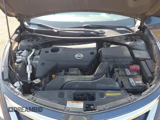 2013 Nissan Altima SV with VIN 1N4AL3APXDN581899, listed as a IAAI auction lot 42596618 with 232,426 mi miles and . Bid and sale history available at DreamBid. Image 10.