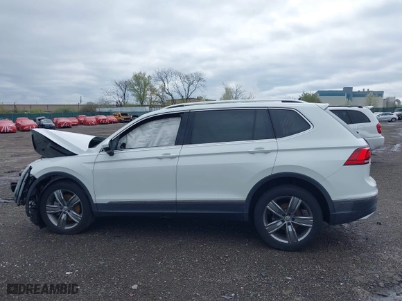 2019 Volkswagen Tiguan SEL Premium with VIN 3VV4B7AX9KM053328, listed as a IAAI auction lot 41960908 with 42,821 mi miles. Bid and sale history available at carsss.com. Image 15.