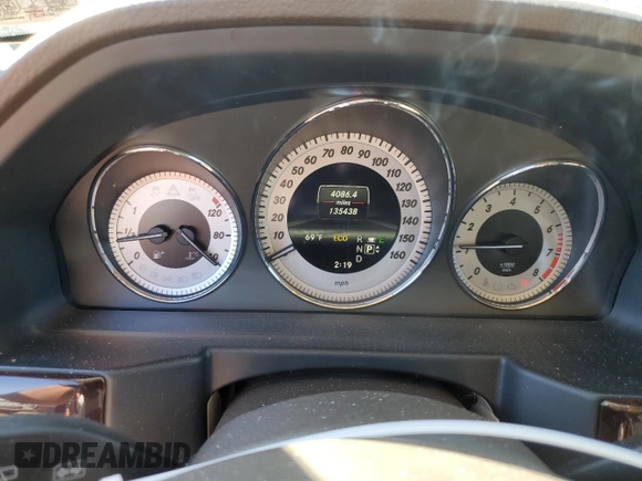 2013 Mercedes-Benz GLK 350 with VIN WDCGG8JB2DG103159, listed as a Copart auction lot 77387244 with 135,438 mi miles and Salvage Title. Bid and sale history available at DreamBid. Image 9.